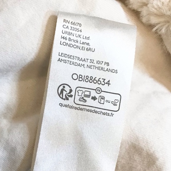 Maeve Lg Faux Fur Muscle Tank Women’s Cream Color Soft Cozy Fall Winter - Picture 7 of 8